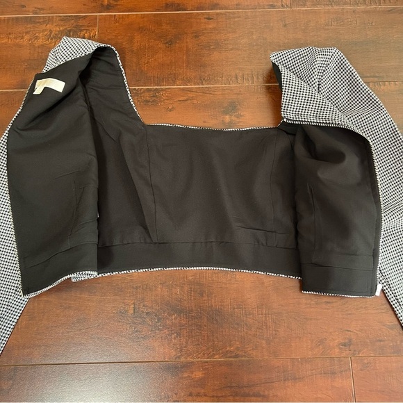 WAYF Houndstooth Black White Checkered Long Sleeve Crop Top Back Zip Size Small - Picture 7 of 11